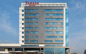 Ramada By Wyndham Erbil Gulan Street Hotel Exterior photo