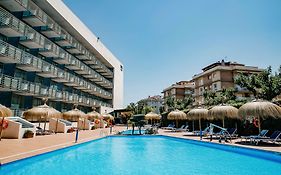 Sol Port Cambrils Hotel Exterior photo