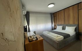 New Prishtina Luxury Rooms Prishtinë Exterior photo