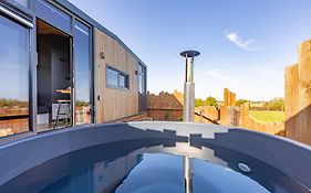 Les Tiny Du Pre Mathy - Logements Insolites Avec Jacuzzi A Profondeville Exterior photo