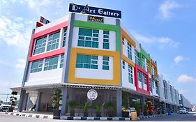 D' Art Gallery Hotel Seri Iskandar Exterior photo