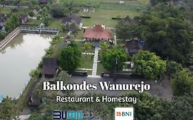 Balkondes Wanurejo Hotel Magelang Exterior photo