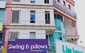 Swing & Pillows - Pj Kd Kota Damansara Exterior photo