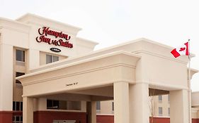 Hampton Inn & Suites By Hilton Lethbridge Exterior photo