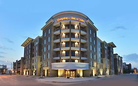 Hampton Inn & Suites Des Moines Downtown Exterior photo