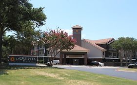 La Quinta By Wyndham Dallas - Addison Galleria Hotel Exterior photo