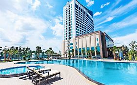 Muong Thanh Luxury Can Tho Hotel Exterior photo