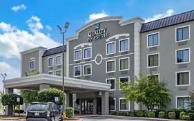 Quality Inn & Suites Chattanooga Exterior photo