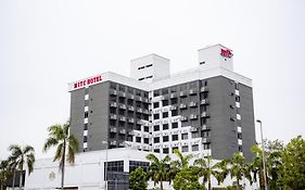 Mitc Hotel Malacca Exterior photo