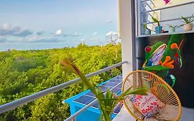 Costa Nube Hotel Caye Caulker Exterior photo