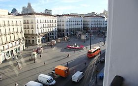 Apartamentos Sol Mayor Madrid Exterior photo