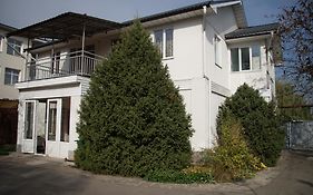 Guest House On Sadovaya Almaty Exterior photo