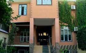 Orom Hostel Dushanbe Exterior photo