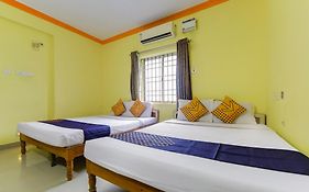 Spot On 75475 Cn Guest House Chennai Exterior photo