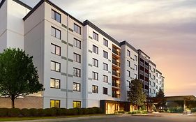 Courtyard By Marriott New Orleans Metairie Hotel Exterior photo