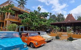 Homestay Anugrah Borobudur 1&2 Magelang Exterior photo