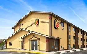 Super 8 By Wyndham Cedar Rapids Hotel Exterior photo