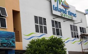 Island Time Motel Kuah Exterior photo