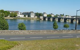 Rive Gauche Hotel Saumur Exterior photo