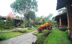 Graharu Boutique Hotel And Spa Borobudur Magelang Exterior photo