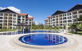 Sabah Beach Villas&Suites Kota Kinabalu Exterior photo