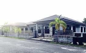 Homestay Melaka Urich Exterior photo