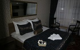 Hotel Pejton Prishtinë Exterior photo
