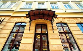 Optima Dworzec Lviv Hotel Exterior photo