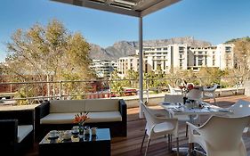 Protea Hotel By Marriott Cape Town Waterfront Breakwater Lodge Exterior photo