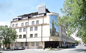 Artsakh Hotel Yerevan Exterior photo