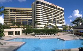 Hilton Miami Airport Blue Lagoon Hotel Exterior photo