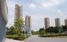 Golf-Towe Apartment Guangzhou Exterior photo