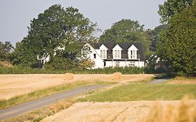 Quistgaarden Bed & Breakfast Spjellerup Exterior photo