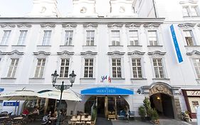 Modra Ruze Hotel Prague Exterior photo