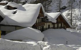 Residence Dei Walser Gressoney-La-Trinite Exterior photo