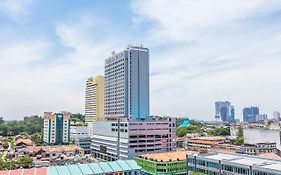 Ramada Plaza By Wyndham Melaka Hotel Exterior photo