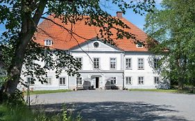 Vaestana Slott Guest House Granna Exterior photo