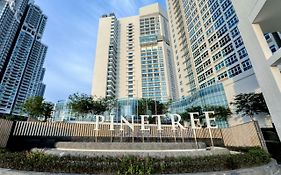 Pinetree Marina Resort Johor Bahru Exterior photo