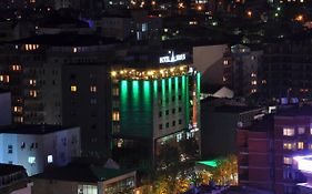 Hotel Sirius Prishtinë Exterior photo