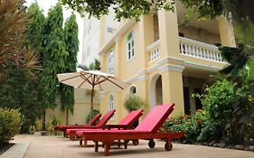 La Villa Battambang Exterior photo