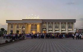 Hotel Luxor Prishtinë Exterior photo