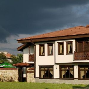 Vezrozhdenski Complex Chardake Sopot Hotel Exterior photo