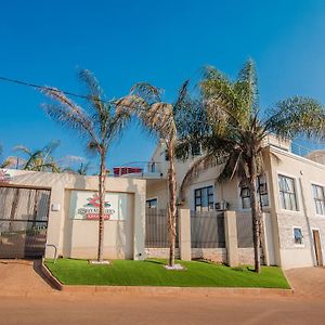 Royal Hills Lodge And Spa Thohoyandou Exterior photo