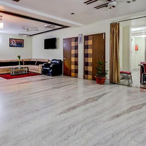 Oyo 4730 Apartment Hotel Imperia Inn Patna  Exterior photo
