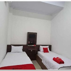 Reddoorz Near Moro Mall Purwokerto 2 Hotel Exterior photo