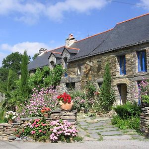 Gite Ble Noir Le Clos Du Tay Hotel La Gacilly Exterior photo