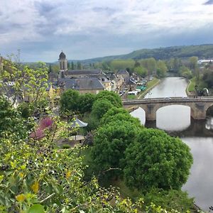 Le Mazet " Vue Imprenable" Bed & Breakfast Montignac-Lascaux Exterior photo