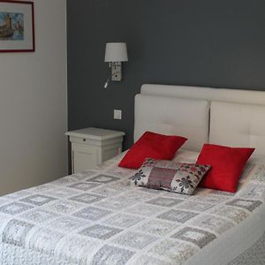 Superbe Chambre De Charme Avec Acces Privatif Bed & Breakfast Houilles Exterior photo