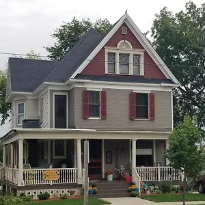 The Katherine Holle House Bed & Breakfast Watertown Exterior photo