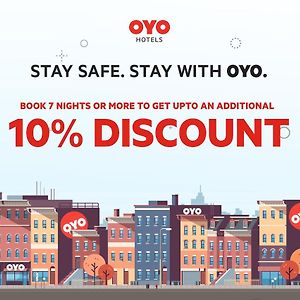 Oyo Hotel Phenix City Central Exterior photo